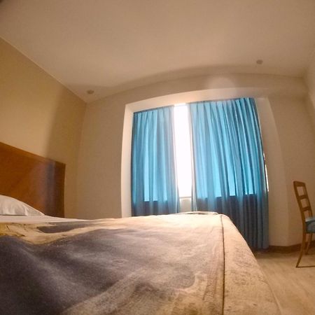 Hotel Esencia Suites Lima Kültér fotó