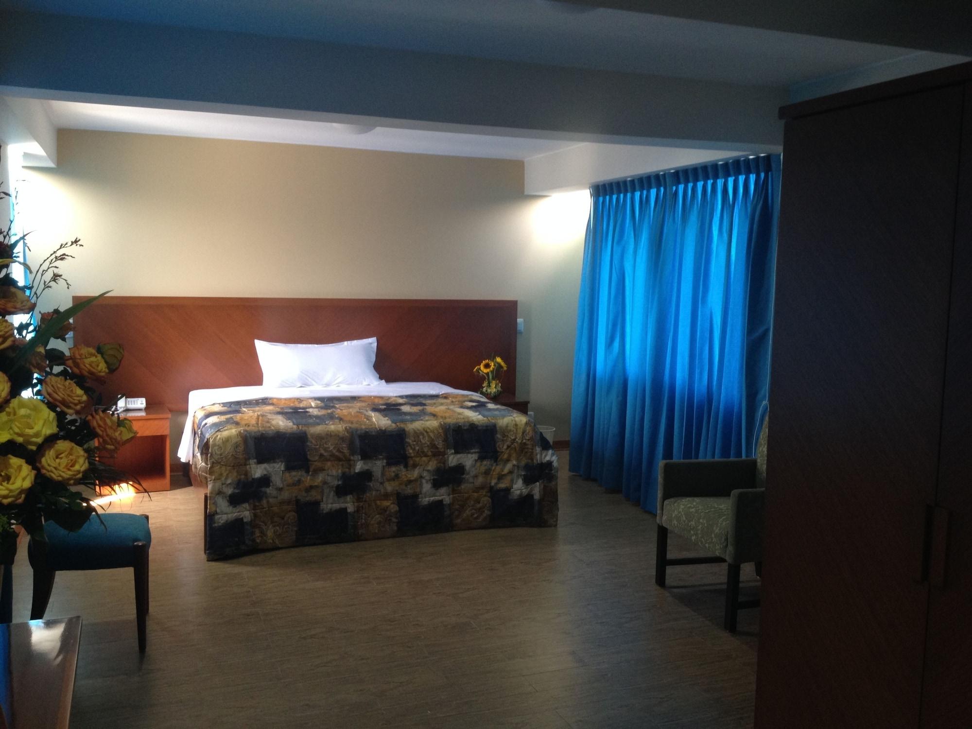 Hotel Esencia Suites Lima Kültér fotó