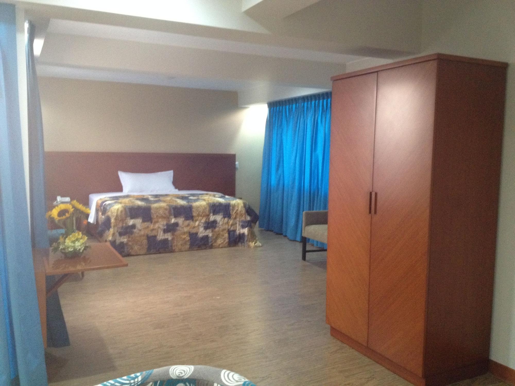 Hotel Esencia Suites Lima Kültér fotó