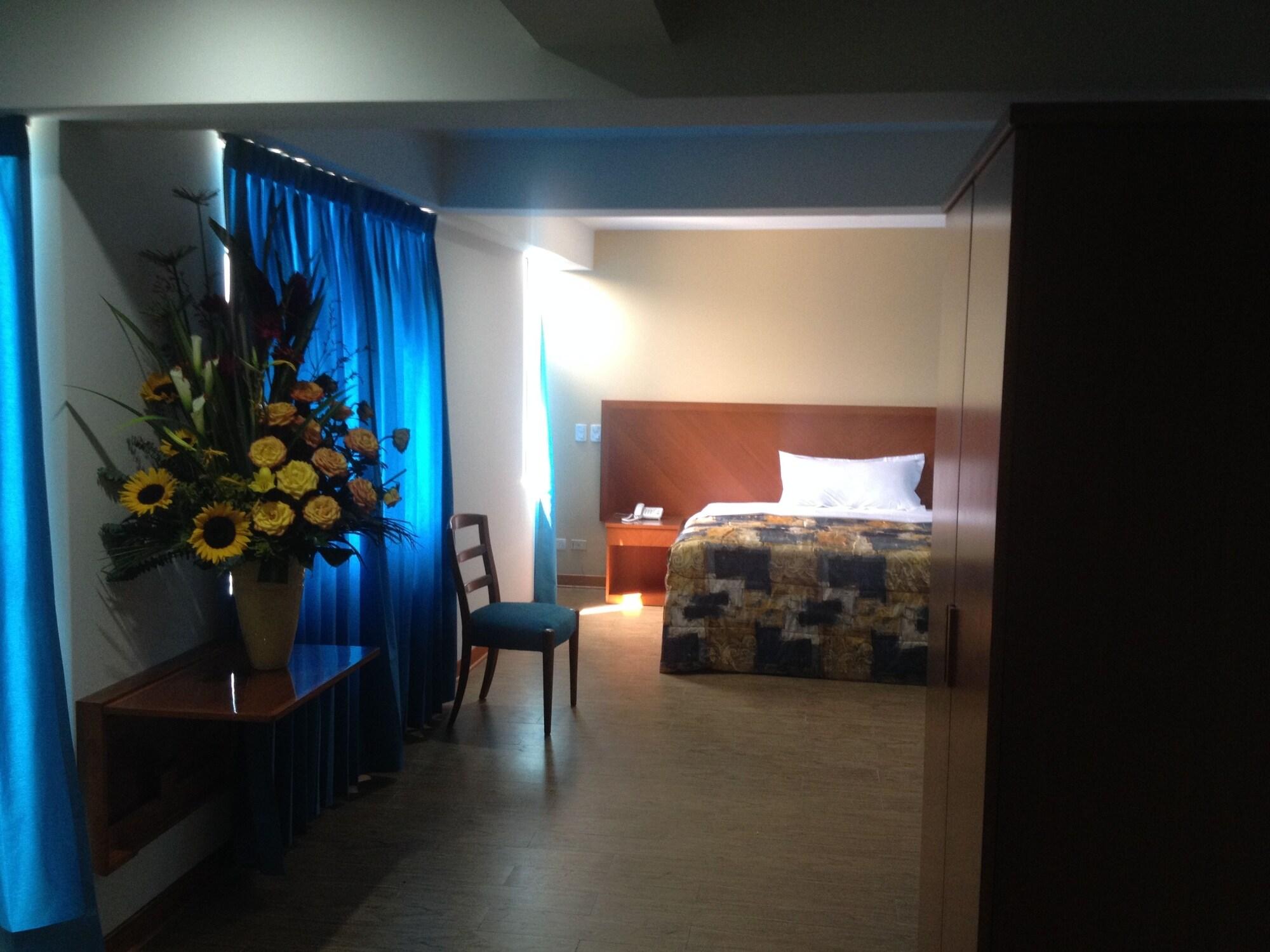 Hotel Esencia Suites Lima Kültér fotó