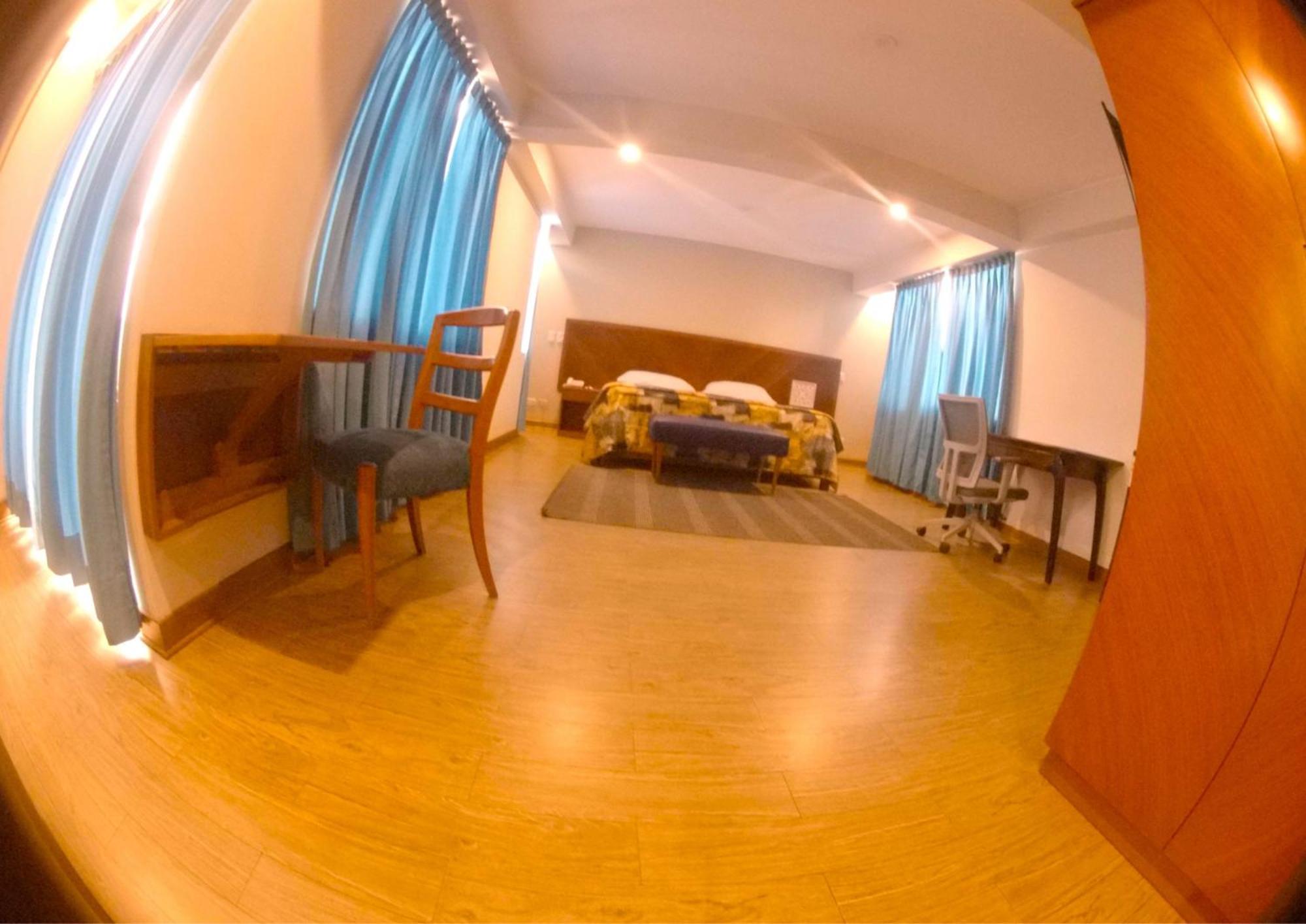 Hotel Esencia Suites Lima Kültér fotó